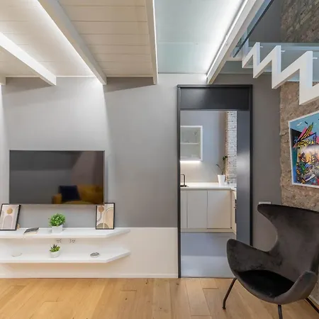 Iflat Glass And Stone Loft Apartment *